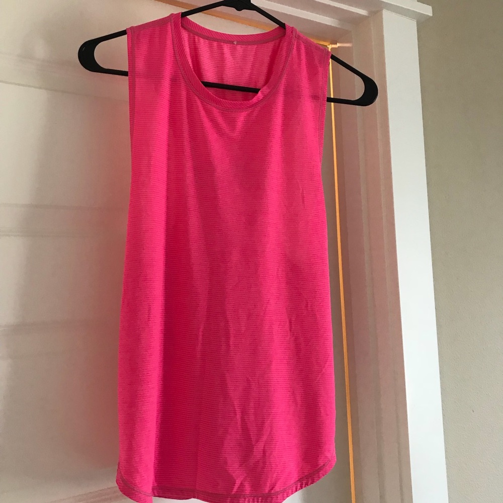 Lululemon In a Cinch tank size 6